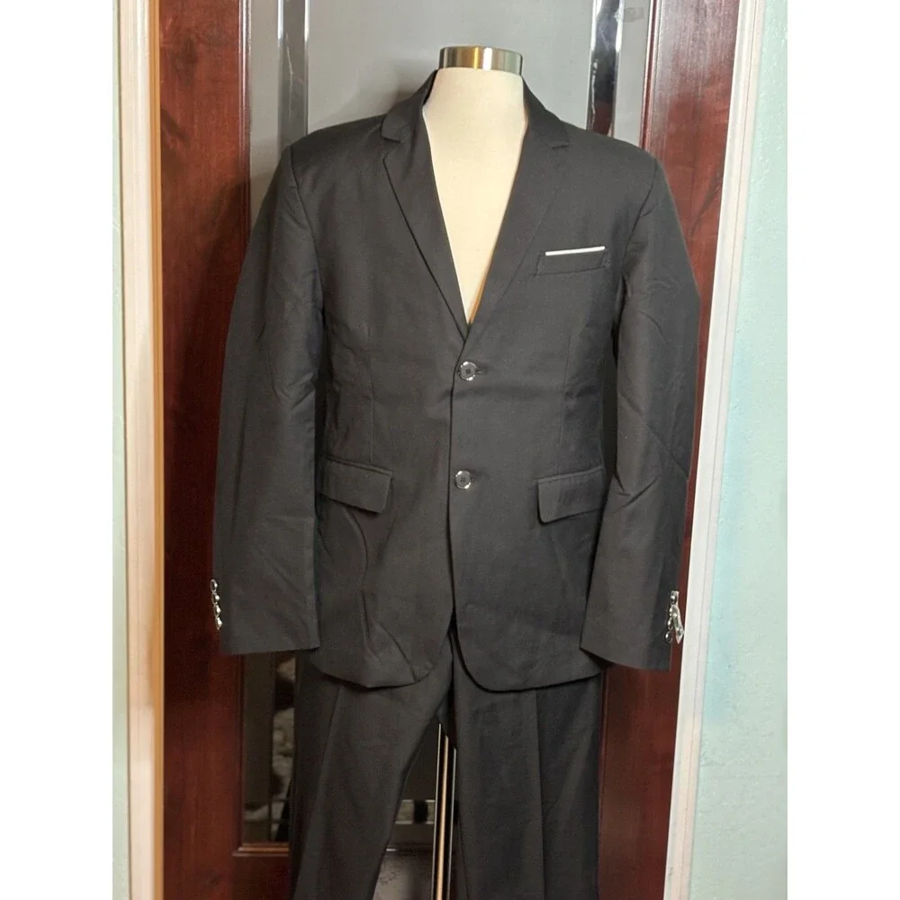 New Men’s Phayon Medium 2 Piece Navy Suit